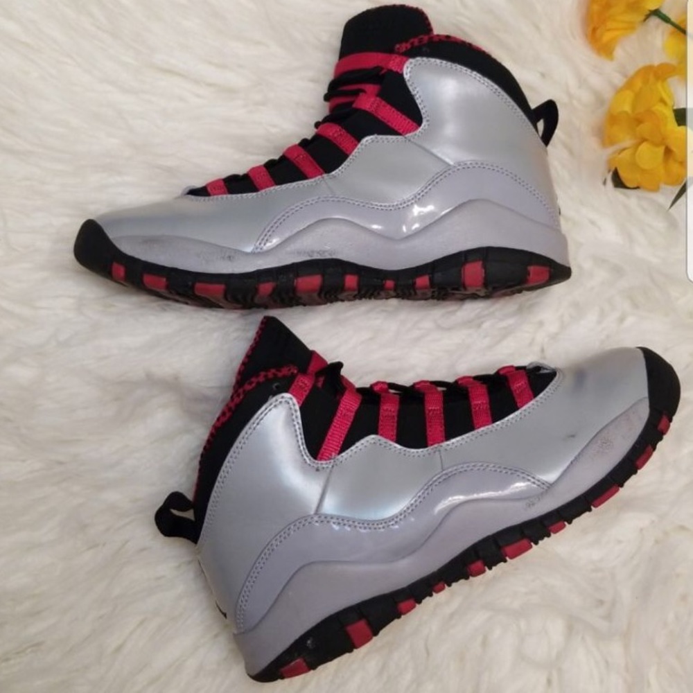 AUTHENTIC GIRLS AIR JORDAN 10 RETRO (GS) - Picture 3 of 8